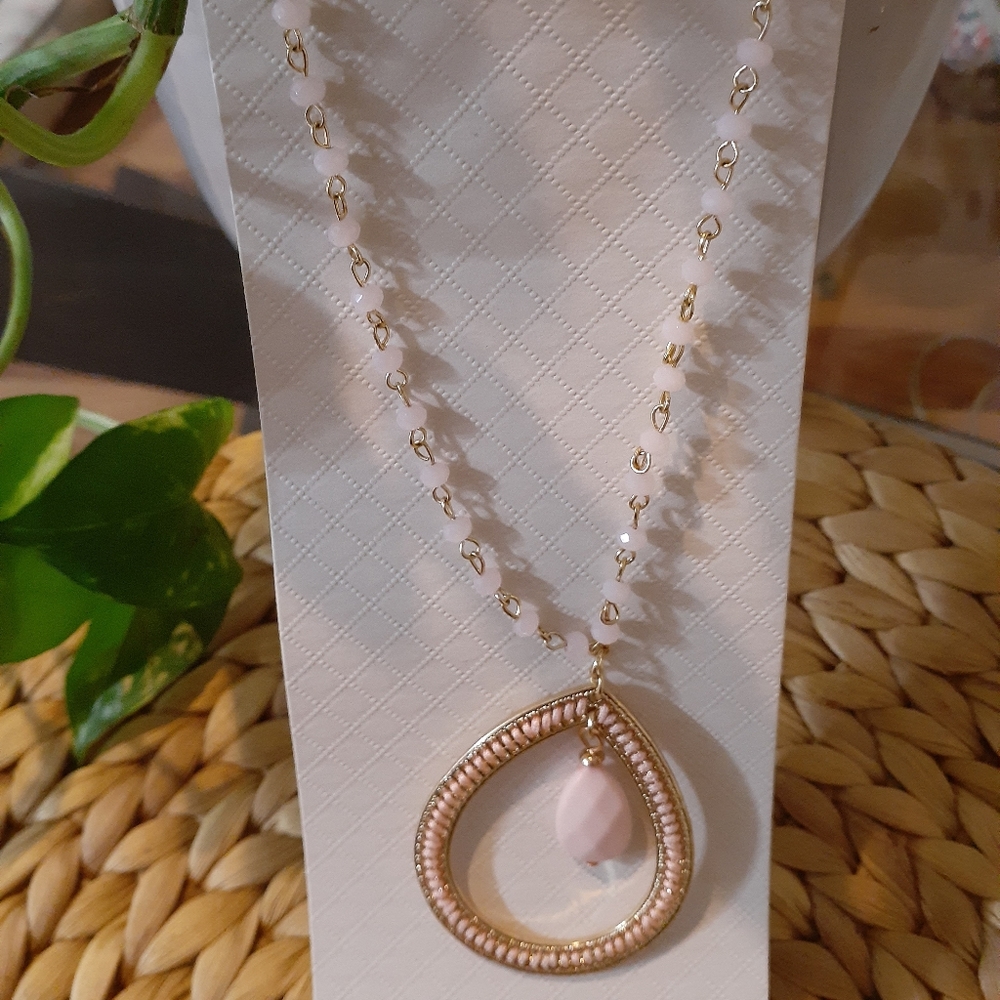 Jewelry bundle necklace and earrings